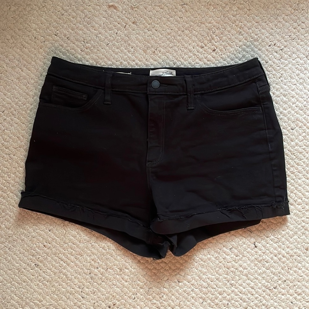 Black Universal Thread Shorts